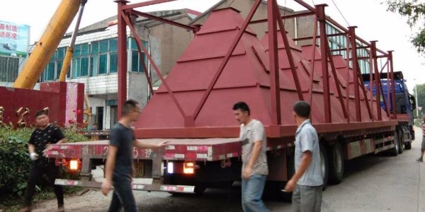 粉塵爆炸需要格外注意，廠家耀先建議選擇脈沖布袋除塵器來預(yù)防！