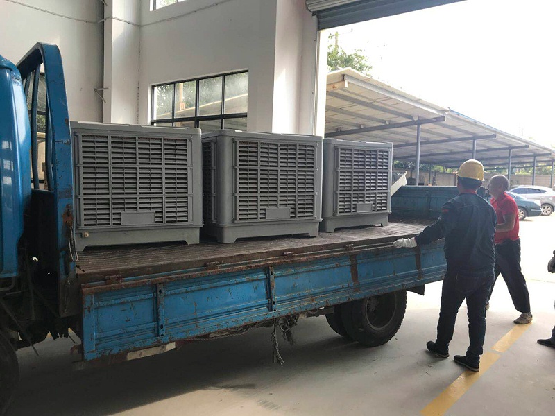冷風機